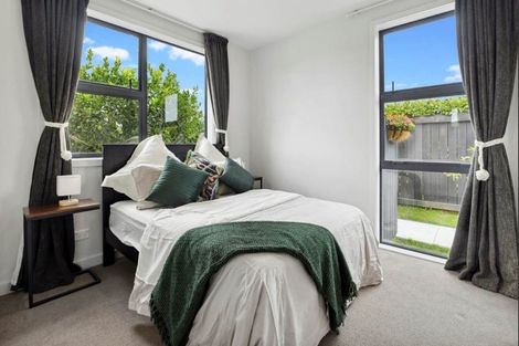 Photo of property in 1 Regiment Road, Papakura, 2110