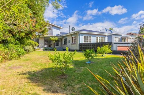 Photo of property in 8 Hillsview Crescent, Taumarunui, 3920