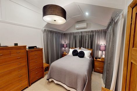 Photo of property in 556a Queen Street East, Levin, 5510