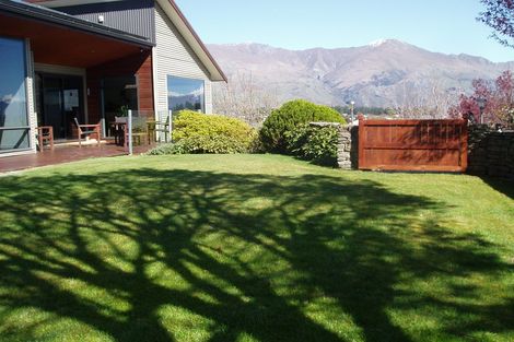 Photo of property in 9 Fastness Crescent, Wanaka, 9305