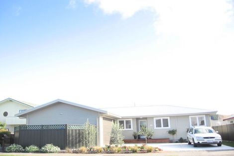 Photo of property in 46a Church Road, Taradale, Napier, 4112