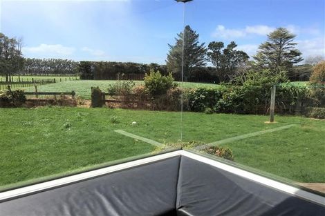 Photo of property in 1373 Devon Road, Brixton, Waitara, 4382