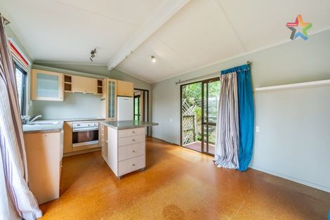 Photo of property in 18 Forest Road, Raumati South, Paraparaumu, 5032