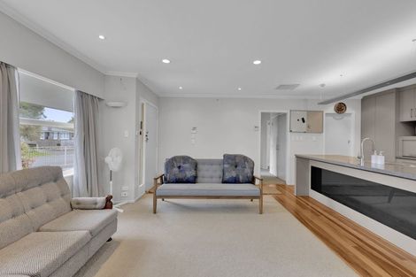 Photo of property in 2 Carrington Avenue, Hillcrest, Hamilton, 3216