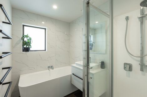 Photo of property in 18 Neeve Road, Taradale, Napier, 4112