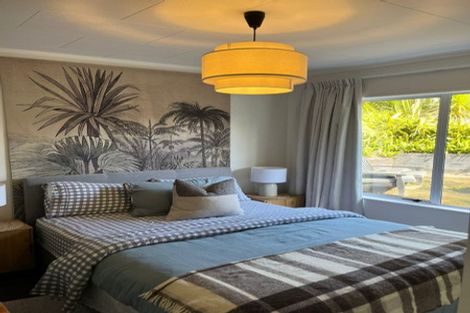 Photo of property in 24 Randwick Place, Randwick Park, Auckland, 2105