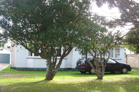 Photo of property in 9 Saint Albans Grove, Woburn, Lower Hutt, 5010