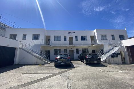 Photo of property in 2/243 The Terrace, Te Aro, Wellington, 6011