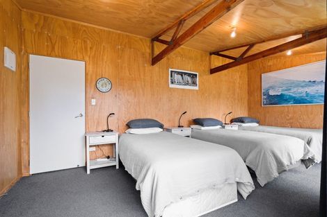 Photo of property in 8 Ringer Avenue, Matapouri, Whangarei, 0173