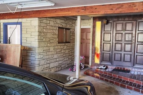 Photo of property in 16 Mirrabooka Avenue, Botany Downs, Auckland, 2010