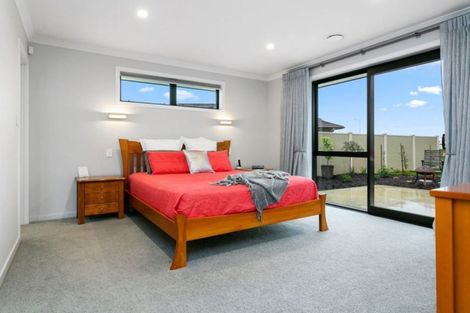 Photo of property in 17 Alan Livingston Drive, Cambridge, 3434