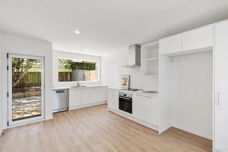 Photo of property in 6 Bowman Road, Forrest Hill, Auckland, 0620