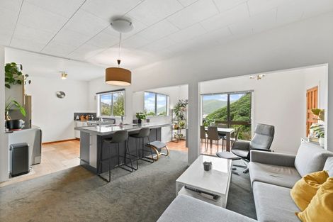 Photo of property in 13 Arthur Crescent, Waikawa, Picton, 7220