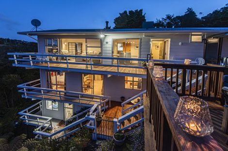 Photo of property in 100 School Road, Paihia, 0200