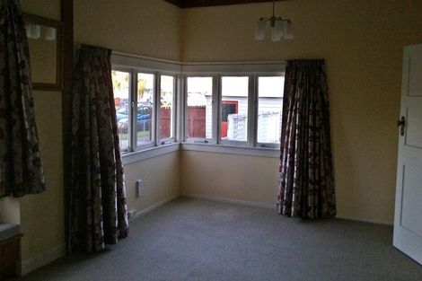 Photo of property in 52 Manapouri Crescent, Hokowhitu, Palmerston North, 4410