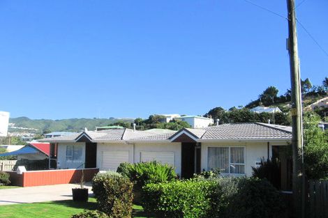 Photo of property in 33c Bassett Road, Johnsonville, Wellington, 6037