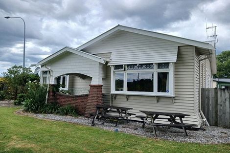 Photo of property in 52 Manapouri Crescent, Hokowhitu, Palmerston North, 4410