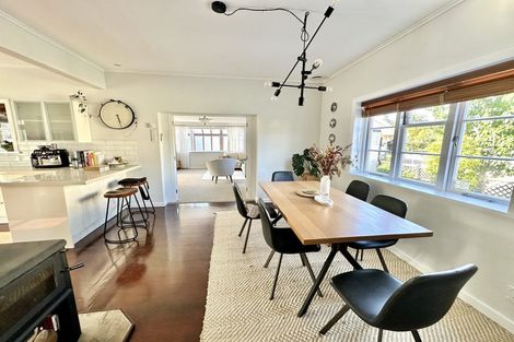 Photo of property in 10 Wayside, Miramar, Wellington, 6022