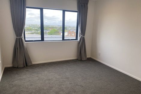 Photo of property in 9/28 Lavelle Road, Henderson, Auckland, 0612