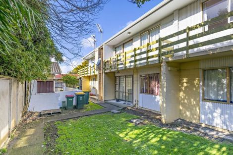 Photo of property in 30k Puhinui Road, Manukau, Auckland, 2104