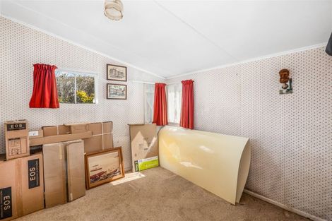 Photo of property in 21 Tarawera Road, Johnsonville, Wellington, 6037