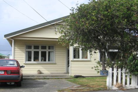 Photo of property in 34 Palm Avenue, Lyall Bay, Wellington, 6022