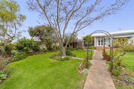 Photo of property in 1/19 Lannie Place, Greenmeadows, Napier, 4112