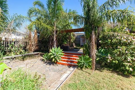Photo of property in 1238 Papamoa Beach Road, Papamoa Beach, Papamoa, 3118