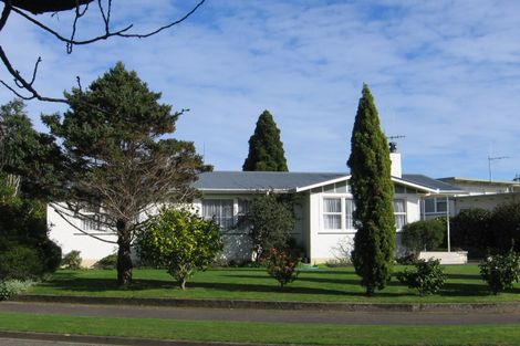 Photo of property in 99 Buick Crescent, Awapuni, Palmerston North, 4412