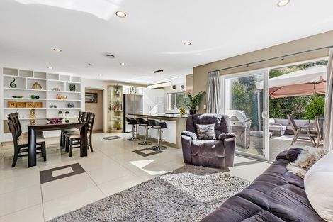 Photo of property in 20 Kunzea Place, Greenhithe, Auckland, 0632
