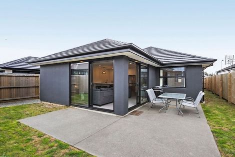 Photo of property in 17 Bill Hammond Drive, Belfast, 8051