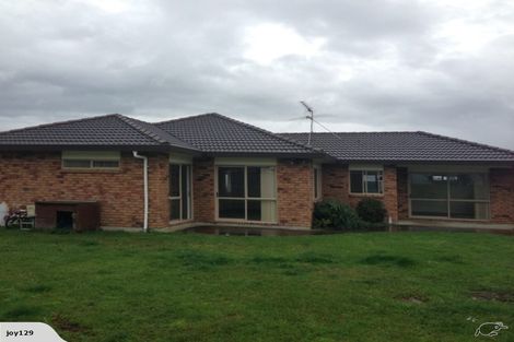 Photo of property in 13 Ebanjane Way, Clendon Park, Auckland, 2103