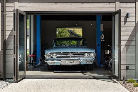 Photo of property in 8 Pendeen Crescent, Jacks Point, Queenstown, 9371