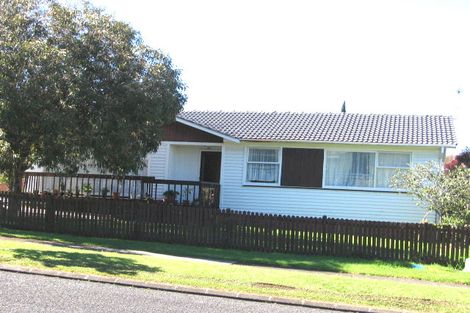 Photo of property in 8 Minaret Drive, Bucklands Beach, Auckland, 2014