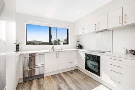 Photo of property in 2/19 Ringi Lane, Orewa, 0931