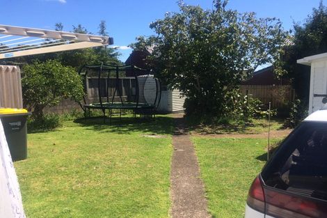 Photo of property in 19 Otakau Road, Milford, Auckland, 0620