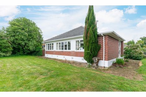 Photo of property in 2 Kawaka Street, Riccarton, Christchurch, 8041