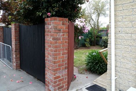 Photo of property in 17 Mckellar Place, Hornby, Christchurch, 8042