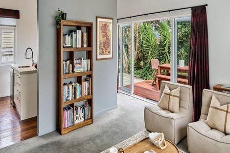 Photo of property in 62 Heretaunga Street, Petone, Lower Hutt, 5012