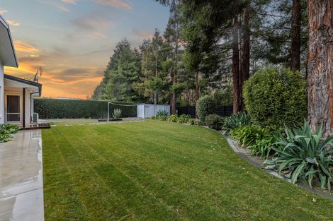 Photo of property in 43 Oakgrove Drive, Rangiora, 7400