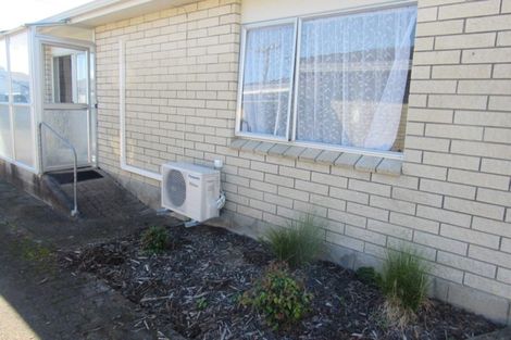 Photo of property in 3/10 Karamu Street, Strandon, New Plymouth, 4312