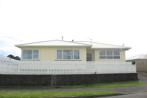 Photo of property in 15 Clyde Street, Ferndale, New Plymouth, 4310