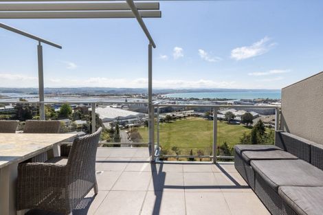 Photo of property in Northridge Apartments Stage Z, 2/22 Hospital Terrace, Hospital Hill, Napier, 4110