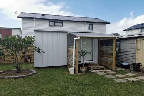 Photo of property in 112 Edgewater Drive, Pakuranga, Auckland, 2010