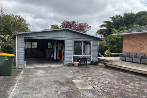 Photo of property in 14 Ellison Place, Pakuranga Heights, Auckland, 2010