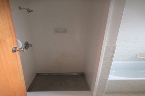 Photo of property in 96a Heretaunga Square, Silverstream, Upper Hutt, 5019