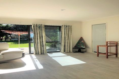 Photo of property in 15d Aitken Street, Bulls, 4818