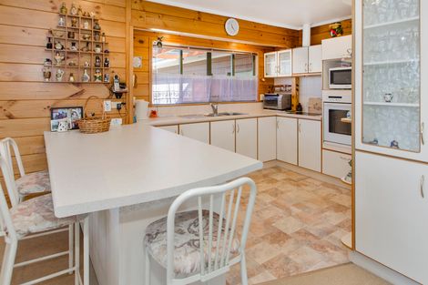 Photo of property in 25 Muirfield Street, Wattle Downs, Auckland, 2103