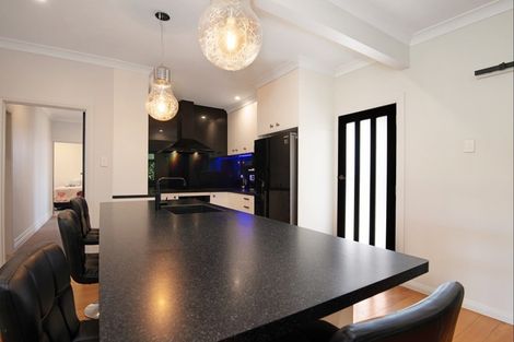 Photo of property in 1 Chamberlain Street, Feilding, 4702