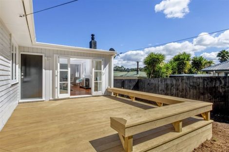 Photo of property in 1/68 Glen Road, Ranui, Auckland, 0612